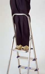 �̂������S�Ɏx����A�[�`���̎g�p��